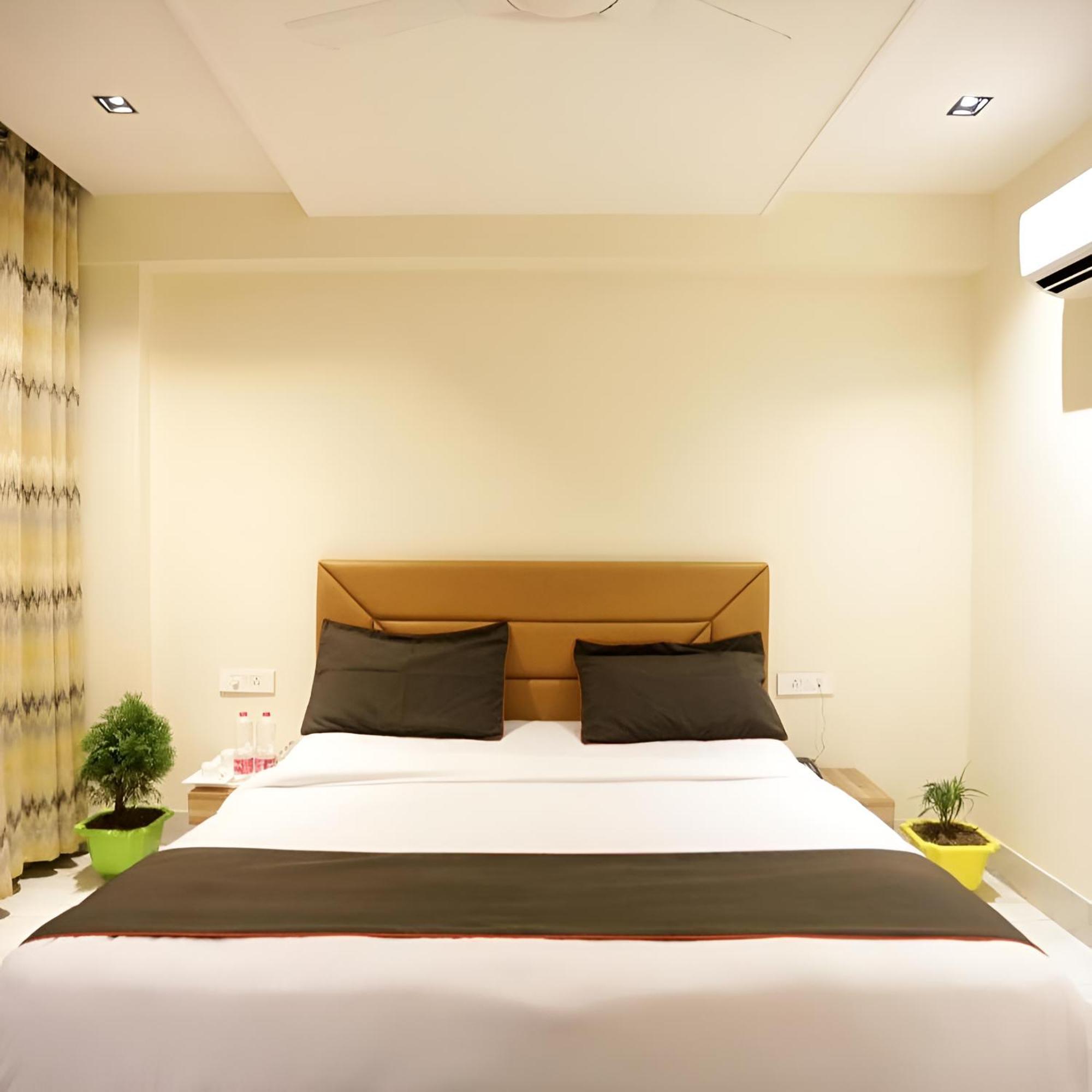 Goodluck House Near Terminal 3 Igi Airport Hotel New Delhi Eksteriør billede