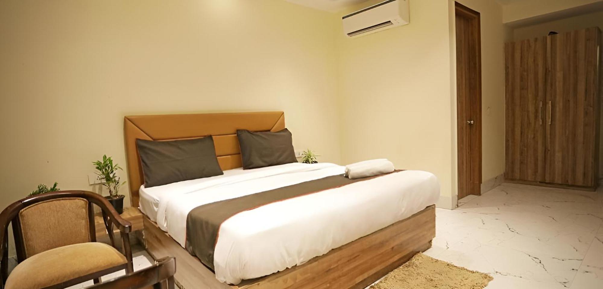 Goodluck House Near Terminal 3 Igi Airport Hotel New Delhi Eksteriør billede